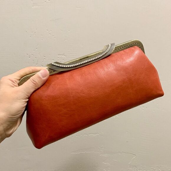 Vintage Handsewn Genuine Cowhide Push-lock Clutch/Crossbody & 2 Chain Styles - Picture 7 of 16